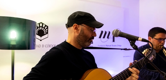Concierto de Luis Medina en el centro UCOCultura